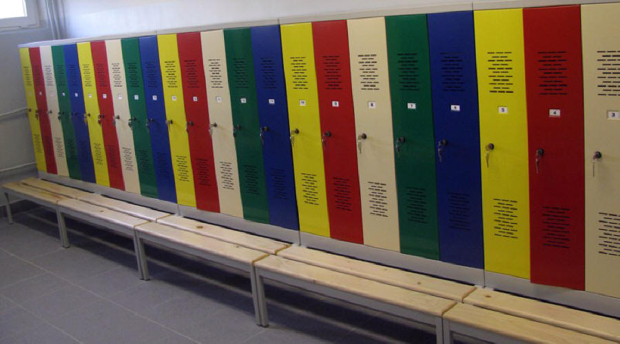 Производитель выдвижных стеллажей для гардеробов, металлической мебели, офисной мебели Польша.