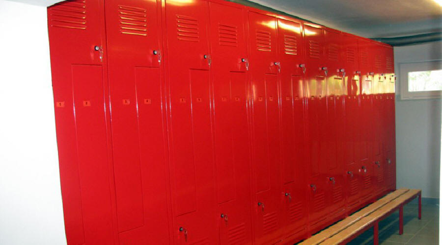 Производитель выдвижных стеллажей для гардеробов, металлической мебели, офисной мебели Польша.