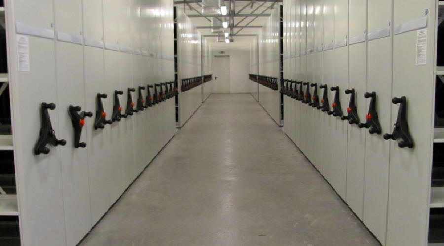 Производитель выдвижных стеллажей для гардеробов, металлической мебели, офисной мебели Польша.