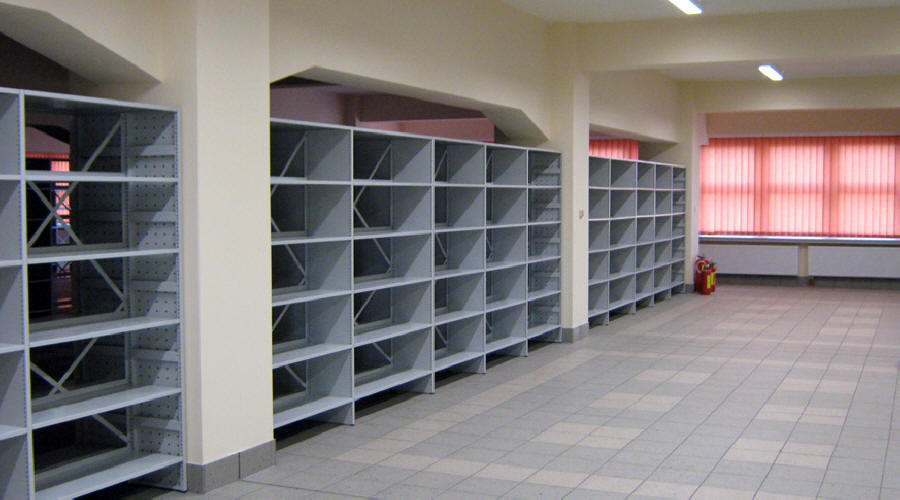 Производитель выдвижных стеллажей для гардеробов, металлической мебели, офисной мебели Польша.